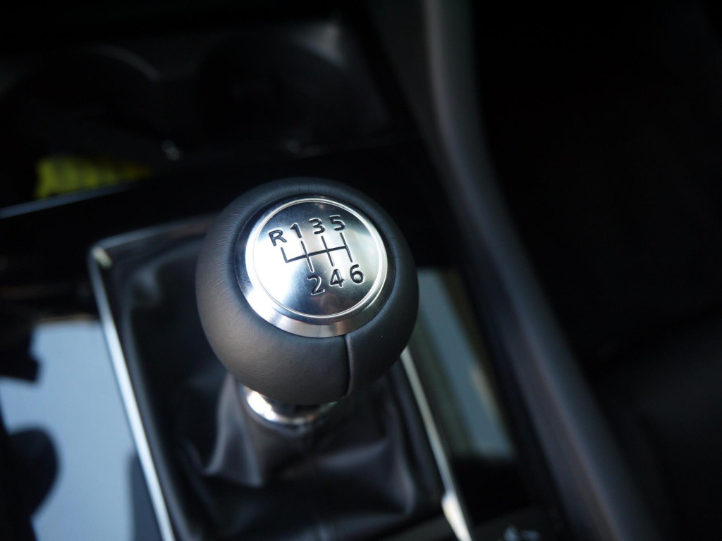 Mazda 3 2.0 e-skyactiv-g m hybrid 122 exclusive-line design pack