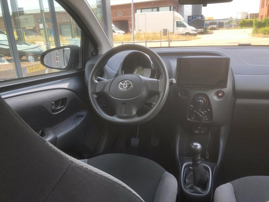 Toyota Aygo 1.0 vvt-i x-now