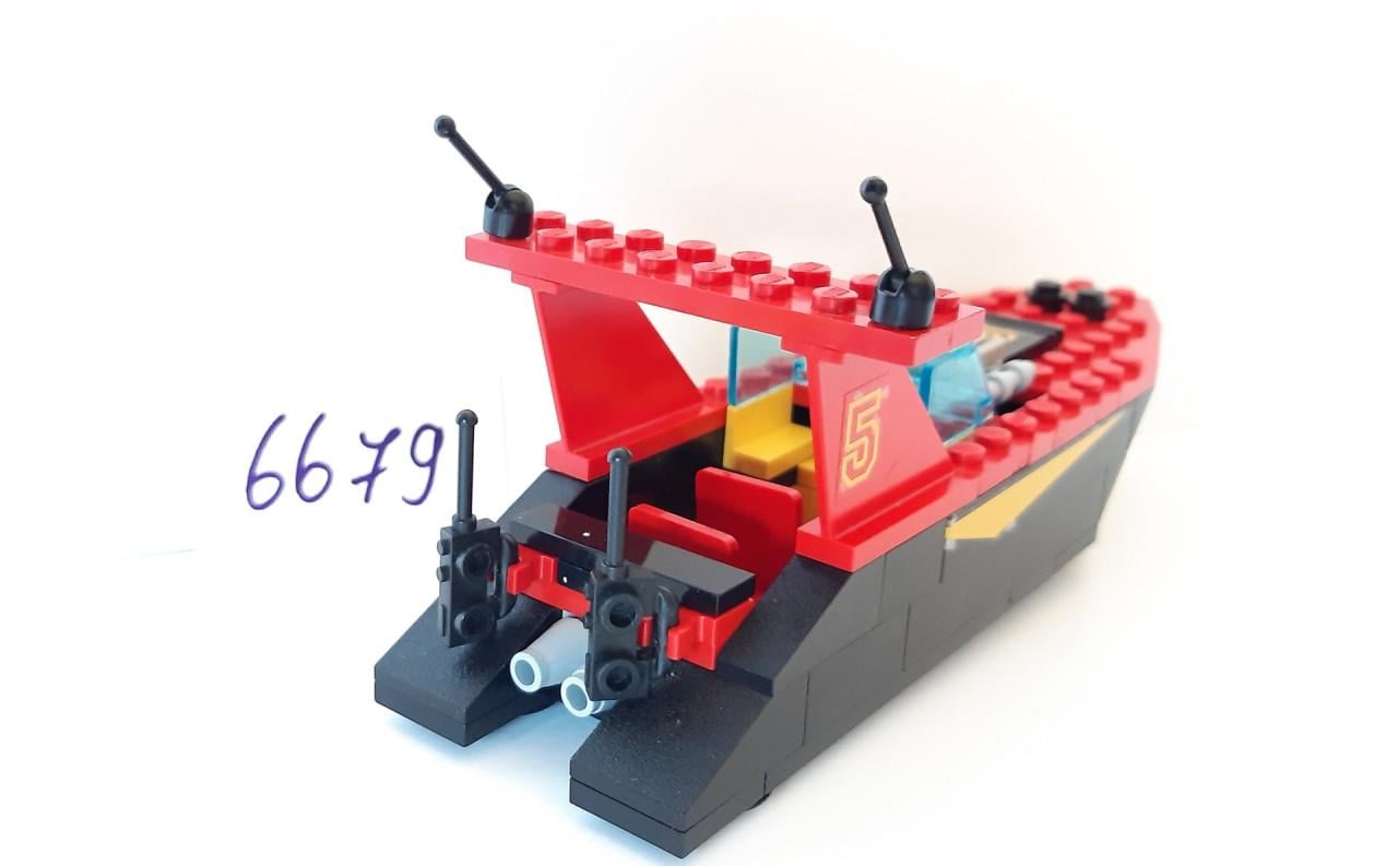 Lego Classic Town 6679:  Dark Shark, boot + 2 minifiguren