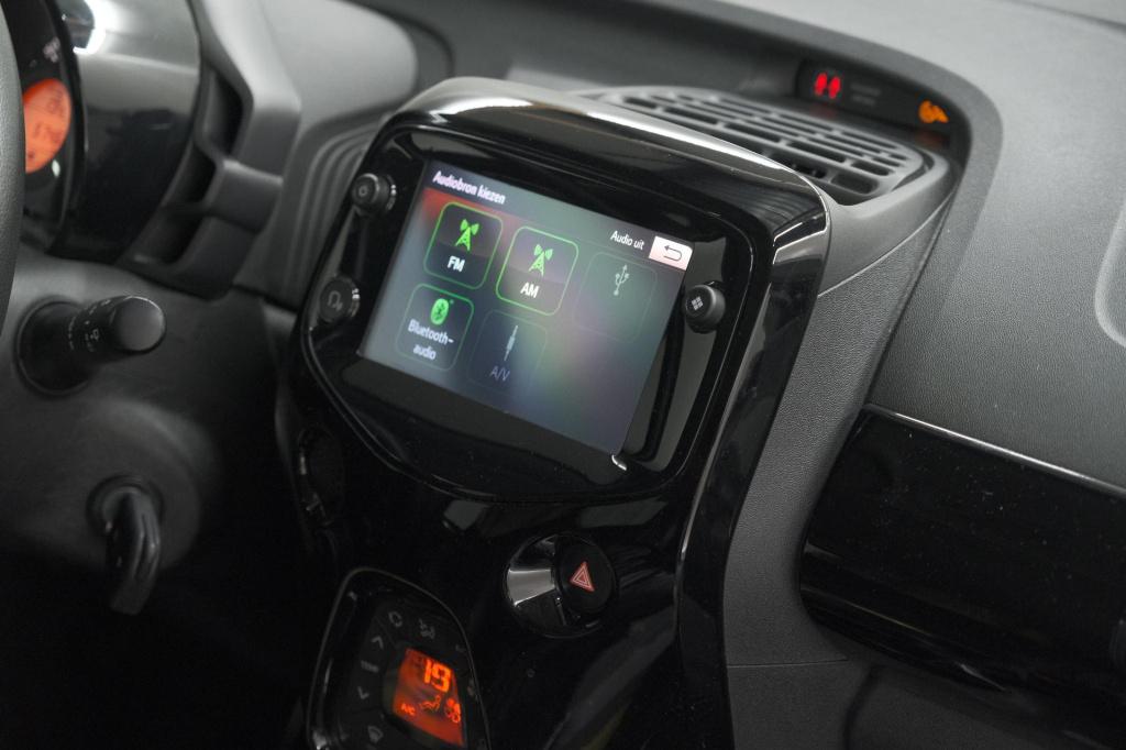 Peugeot 108 1.0 e-vti collection top! | elektrisch vouwdak | apple carplay 
