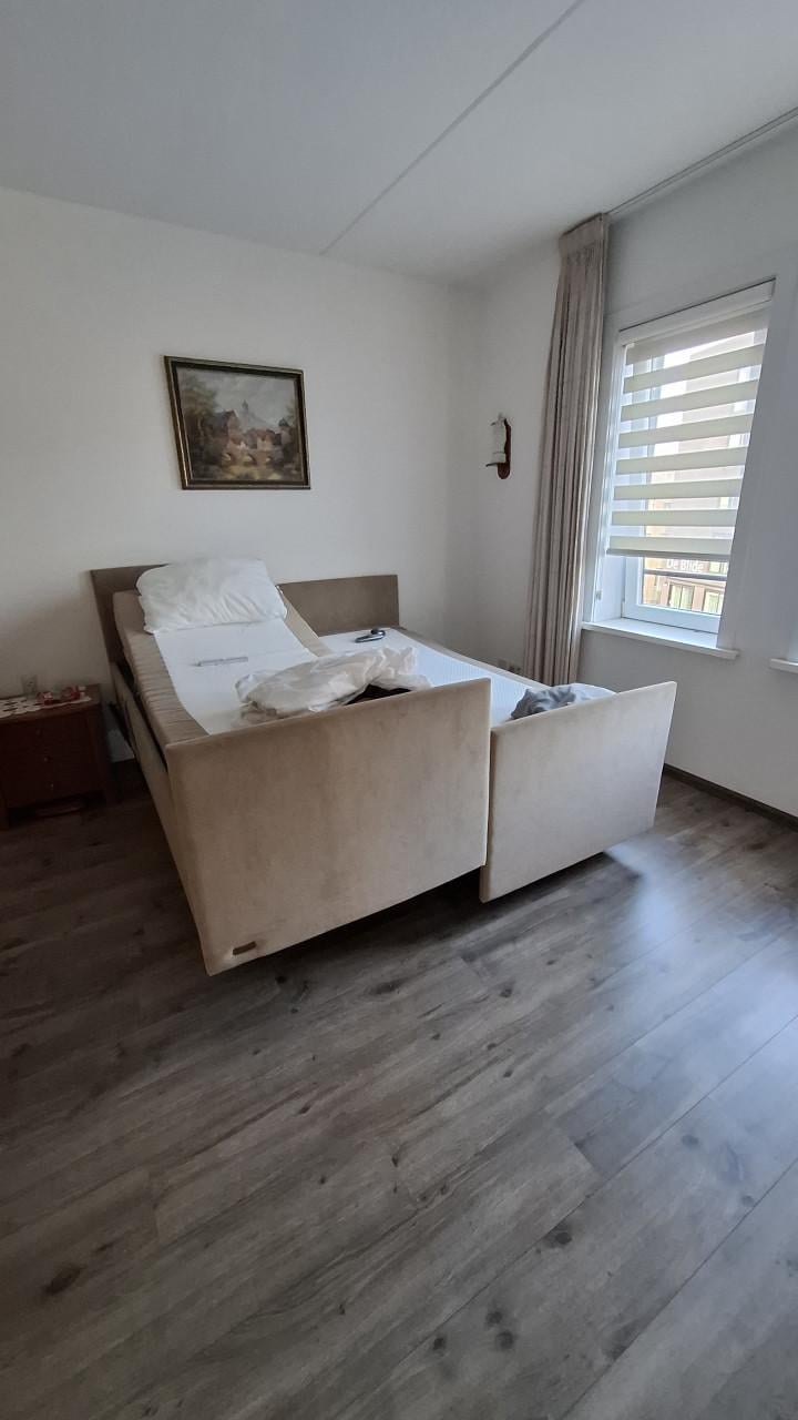 Zorg Boxspring hoog/laag bed