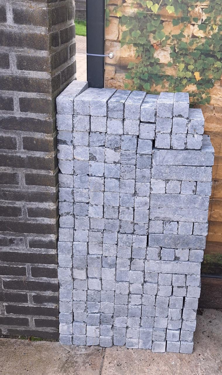 Hardstenen straatklinkers