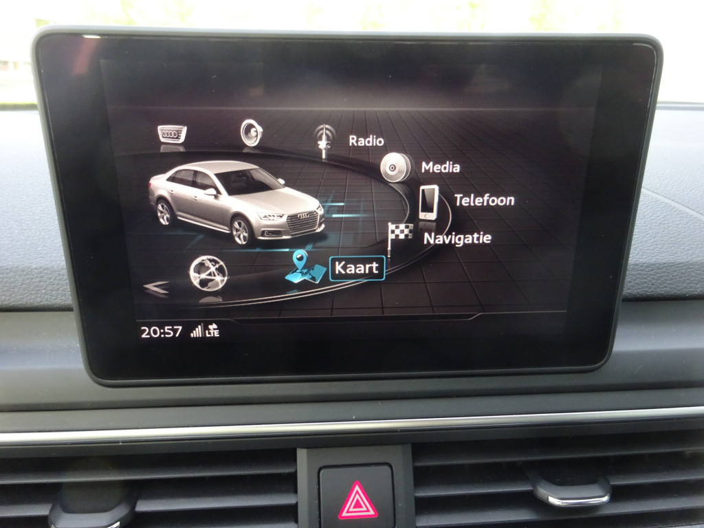 Audi A4 limousine 35 tfsi sport lease edition schuifdak climate / cruise co