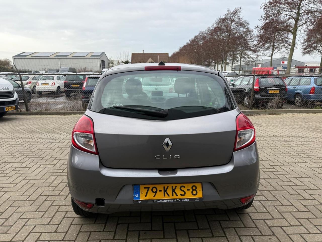 Renault Clio 1.2 Special Line Airco/ Navigatie