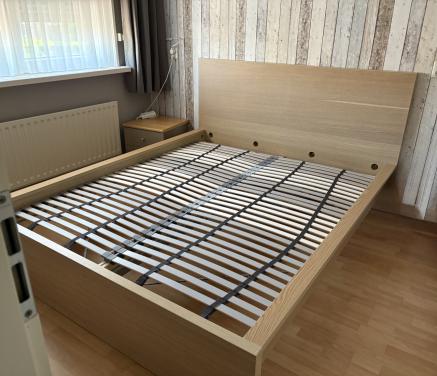 Bed 160 x200