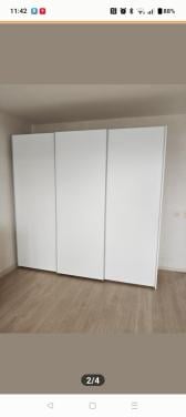 Kledingkast met 3 schuifdeuren