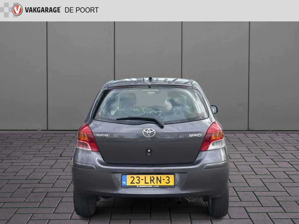 Toyota Yaris 1.3 vvti dynamic | airco | lm velgen