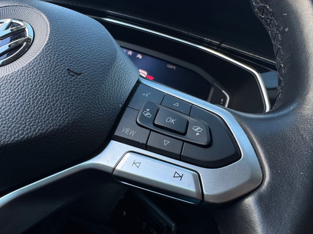 Volkswagen T-cross 1.0 tsi style * virtual cockpit * stoelverwarming * clim