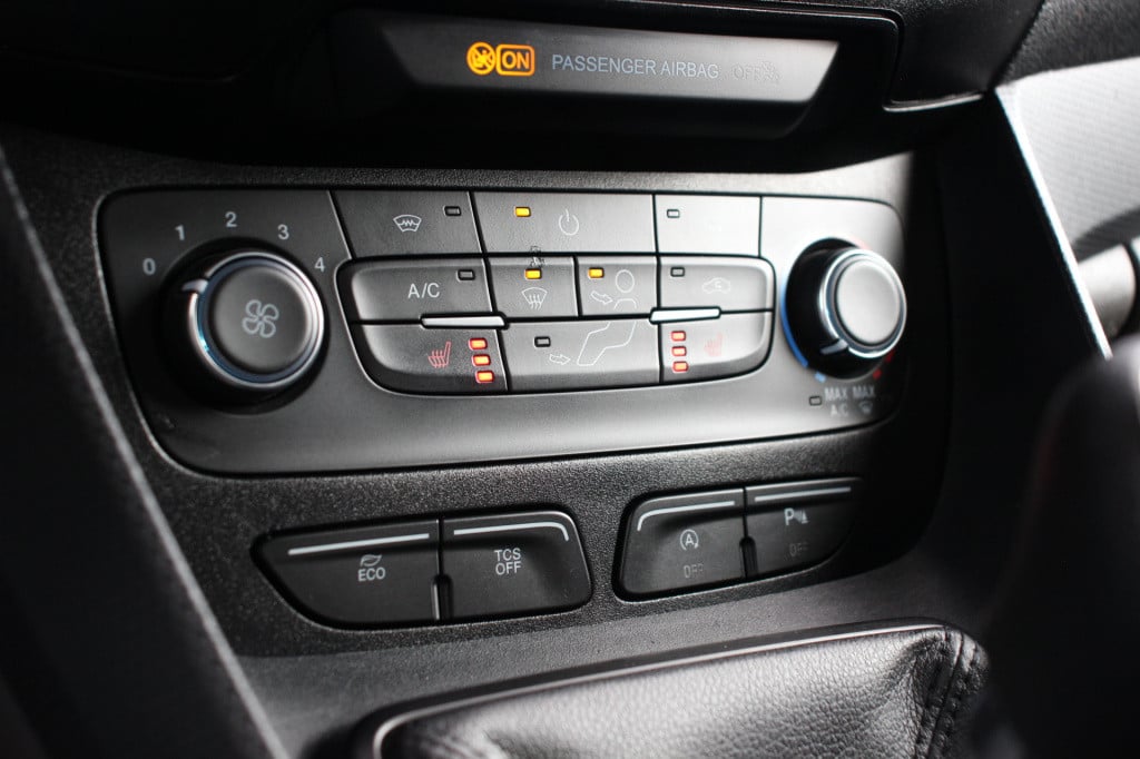 Ford Transit Connect 1.5 ecoblue l2 trend | soelverwarming | lm velgen