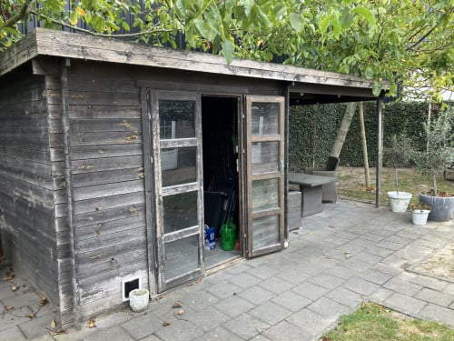 Tuinhuis met overkapping