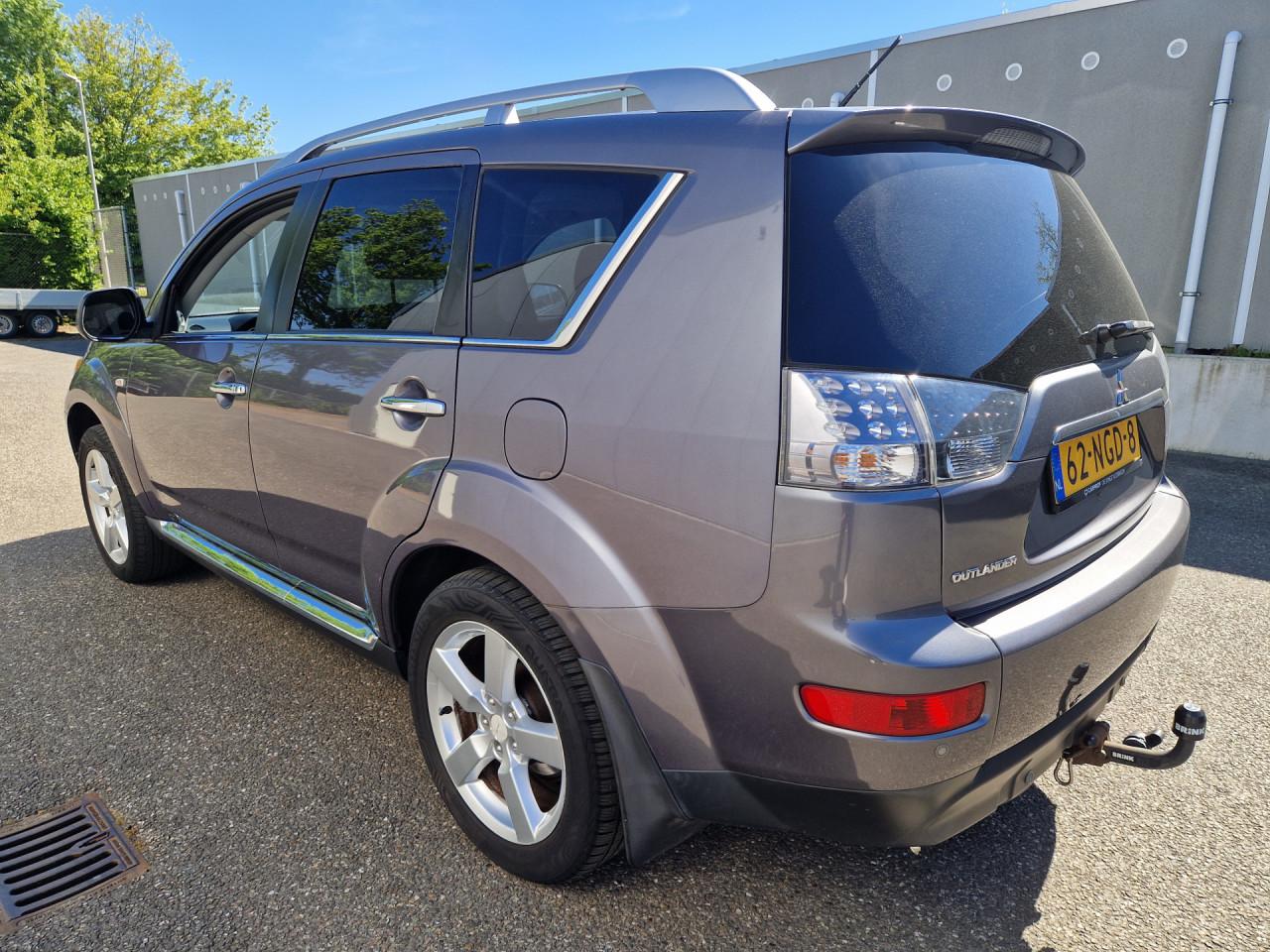 Mitsubishi OUTLANDER GLS
