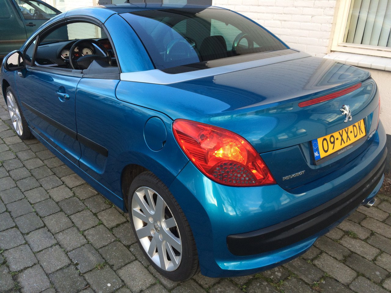 Peugeot 207 CC 1.6-16V T Sport LEES DE TEXT GOED!