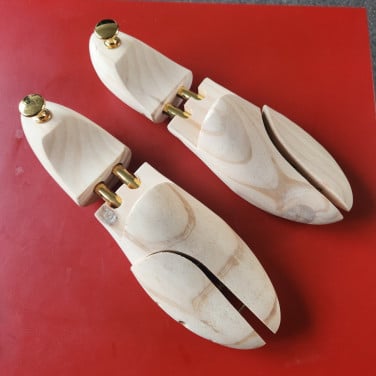 Nieuwe houten schoenspanners Mt. 43/44