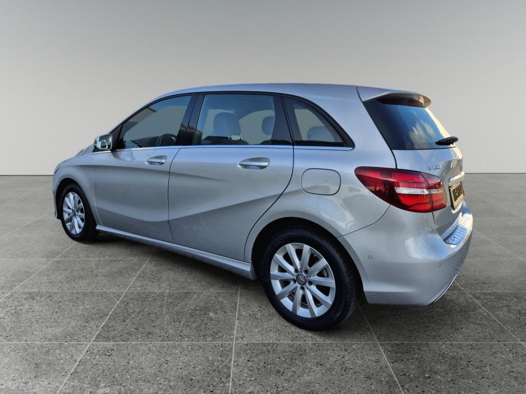 Mercedes-Benz B-Klasse 180 ambition navi | cruise-control | airco | lm- vel