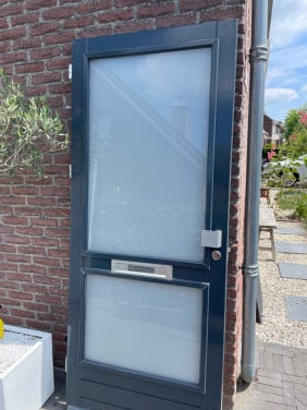 Voordeur hardhout met dubbelglas