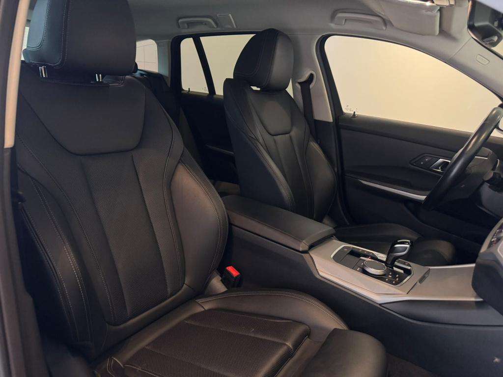 BMW 3-serie touring 320e high executive