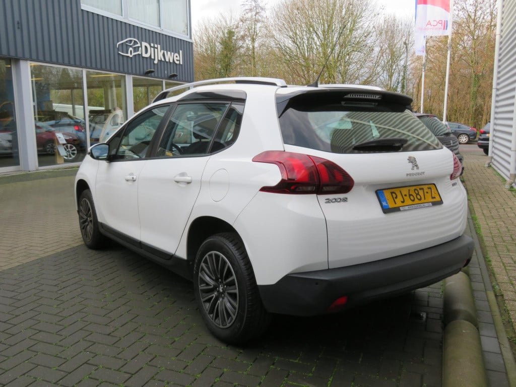 Peugeot 2008 suv 1.2 active clima/nav/park/trekhaak
