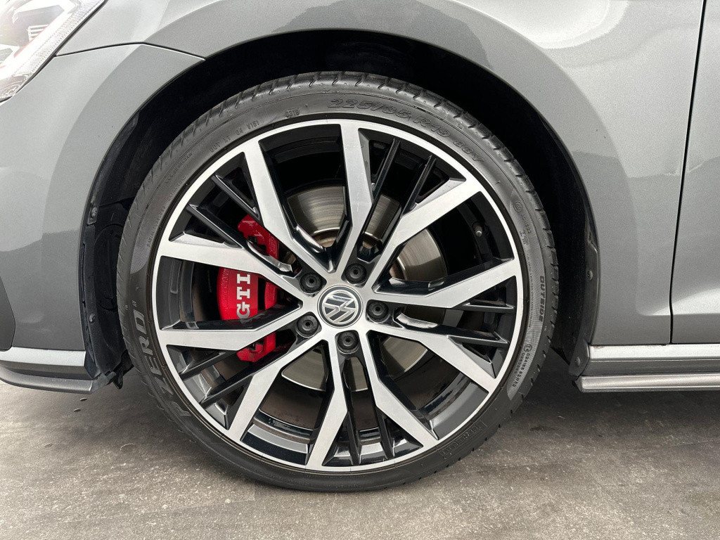 Volkswagen Golf 2.0 tsi gti performance panorama leder dynaudio virtual acc