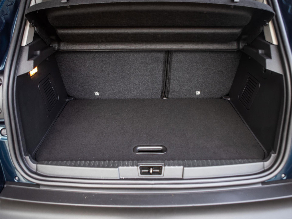 Renault Captur tce 150 intens | automaat | parkeer sensor | panodak | navi 