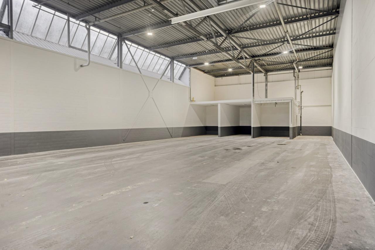 TE HUUR | Bedrijfsruimtes in Axel