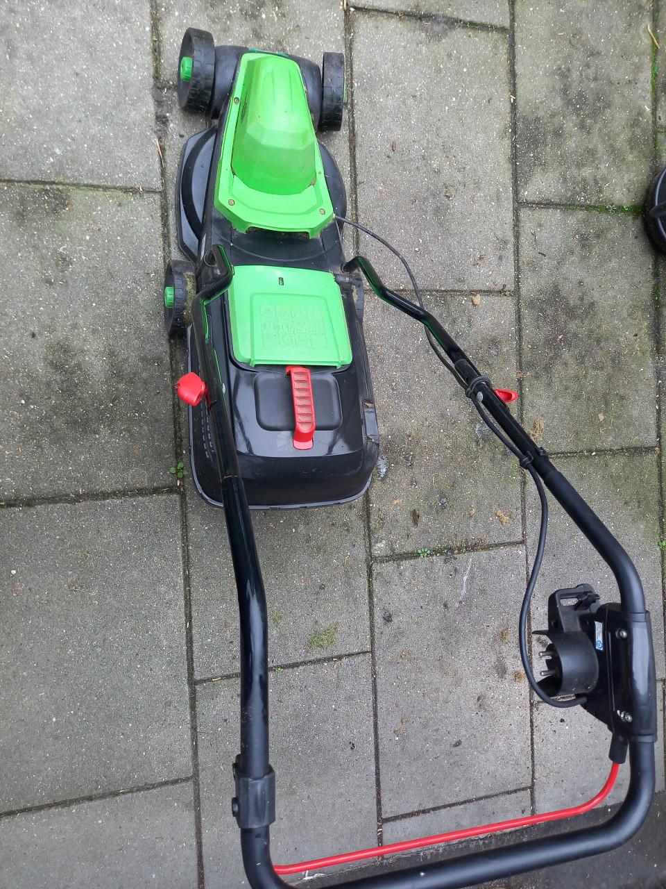Grasmaaier elektrisch met snoer
