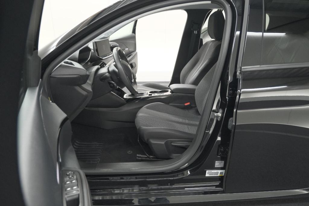 Peugeot 208 puretech 100 allure | apple carplay | parkeersensoren | climate