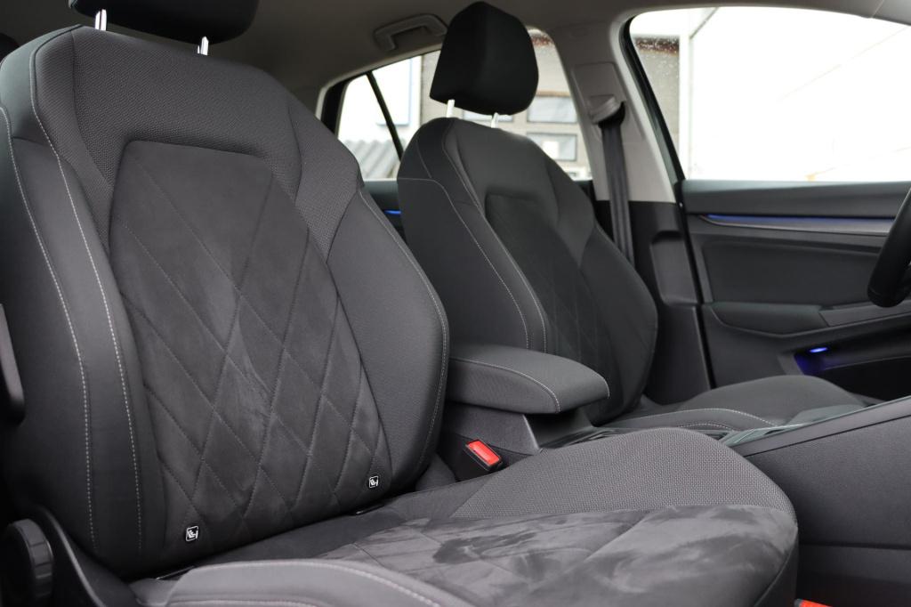 Volkswagen Golf 1.5 etsi style 150pk dsg7