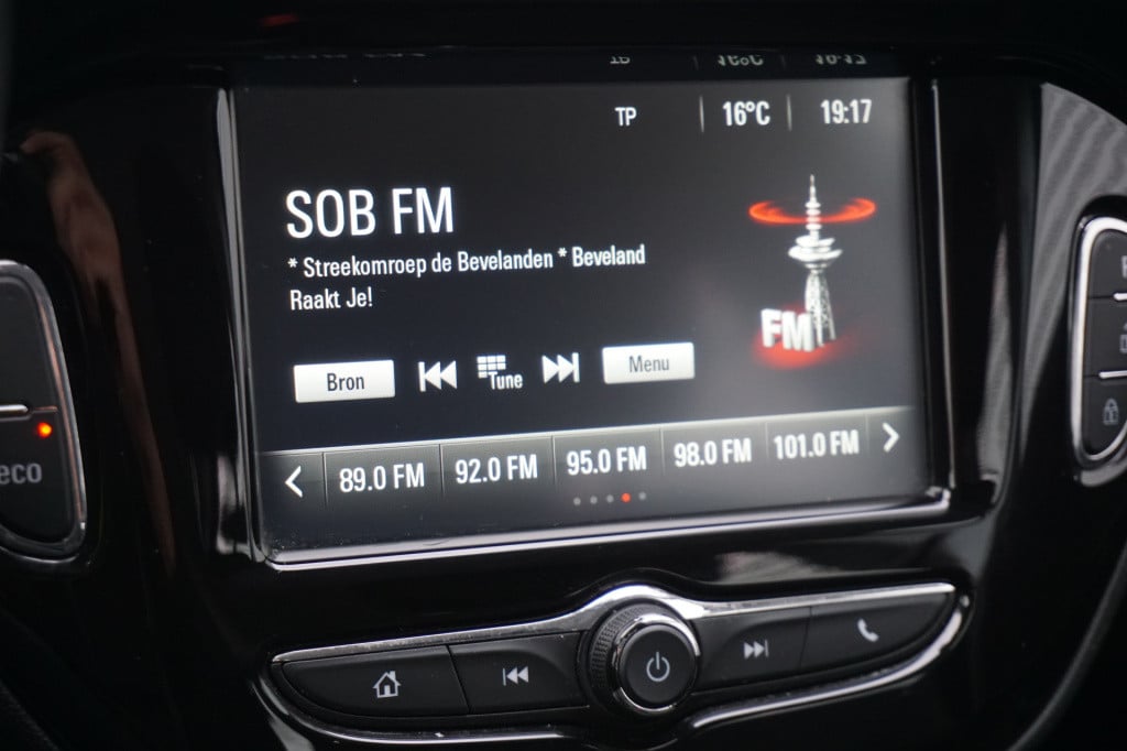 Opel Corsa 1.4 online edition airco / cruise / carplay / elektr. ramen / na