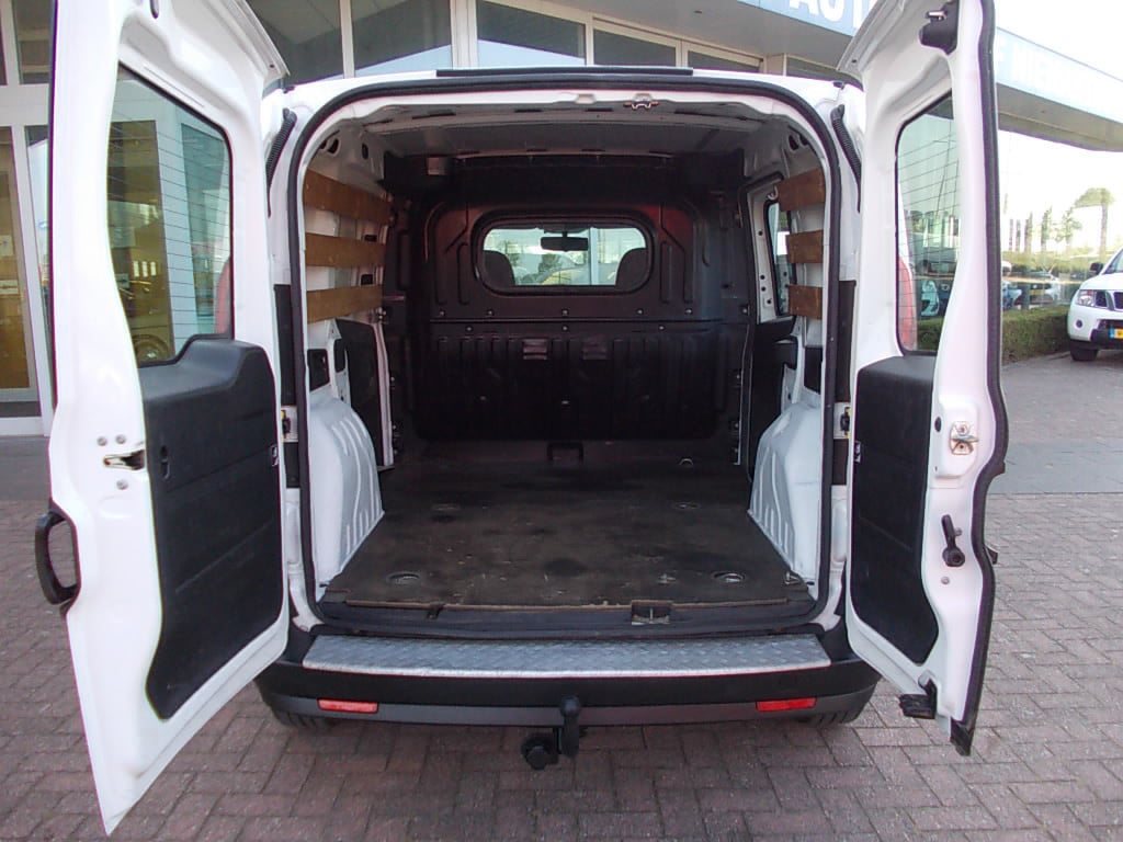 Fiat Doblo 1.3 jtd 90pk multijet 91000km airco, sch.deur