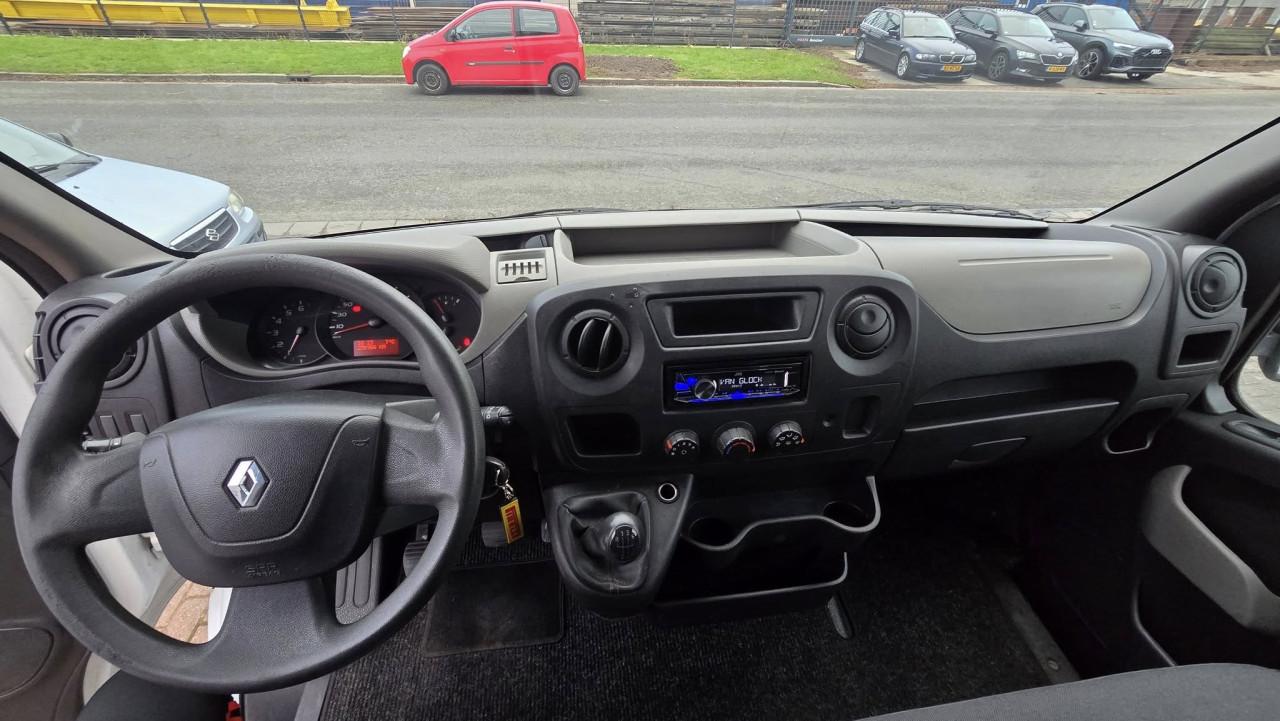 Renault Master T28 2.3 dCi L1H1 Eco • 2013