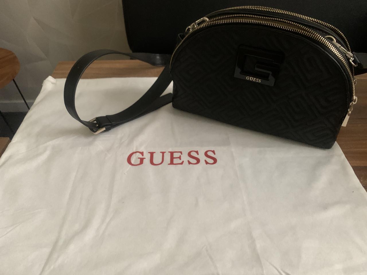 Nieuw Guess tas