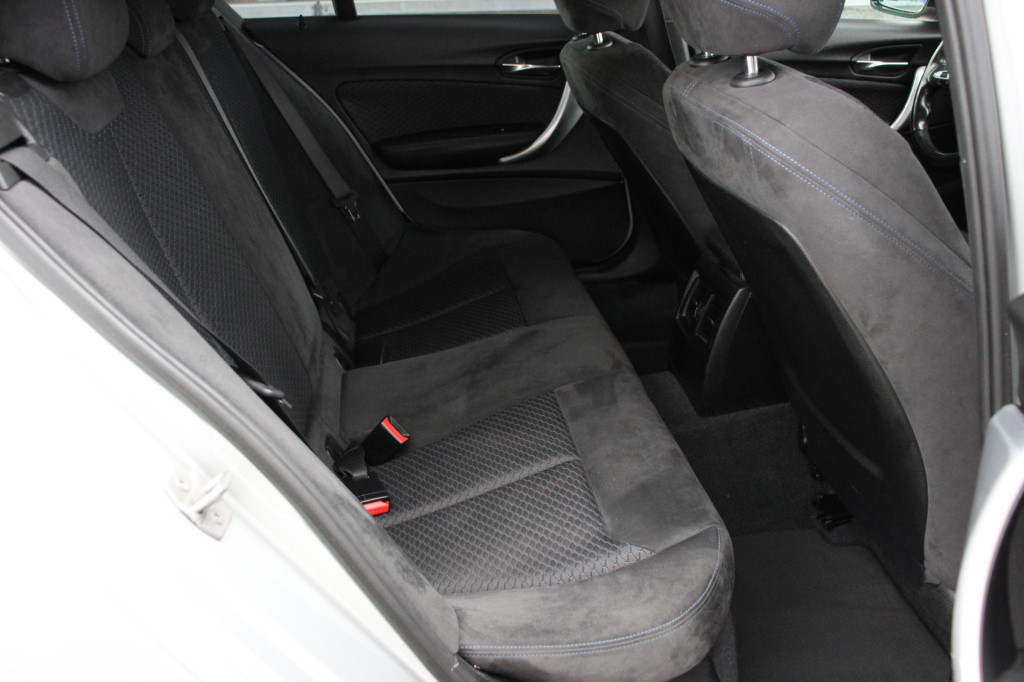 BMW 1 Serie 116i executive m-sport | 210pk | kleppensysteem
