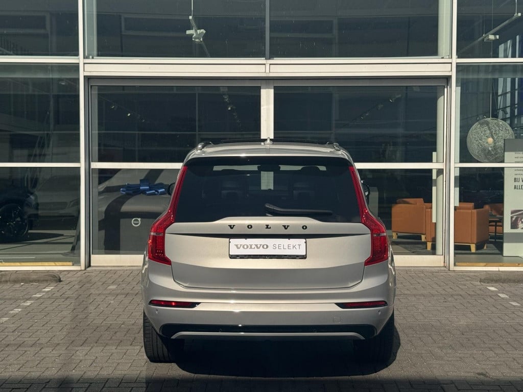 Volvo XC90 t8 455pk recharge ultra dark| full options!! b&w | luchtvering