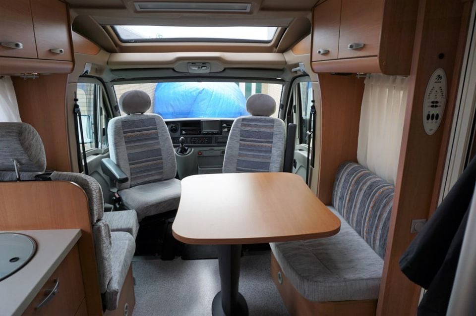 Te huur ruime knaus camper