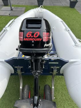 Zodiac met 6 pk buitenboordmotor