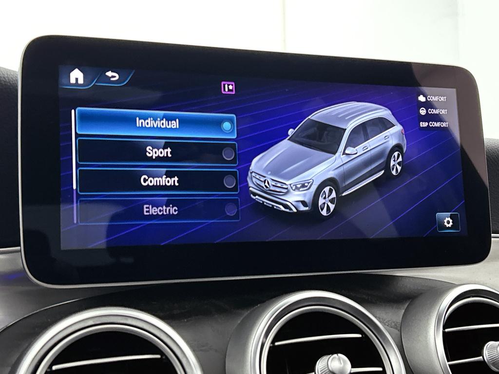 Mercedes-Benz Glc 300 e 4matic plug-in hybride | trekhaak | panoramadak | s
