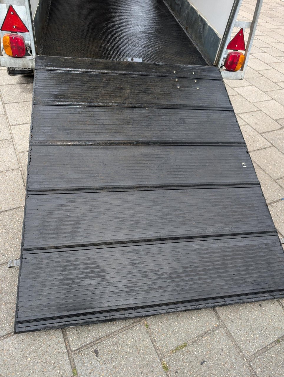 Mooie en nieuw opgebouwde Wesco 1,5 paards trailer!