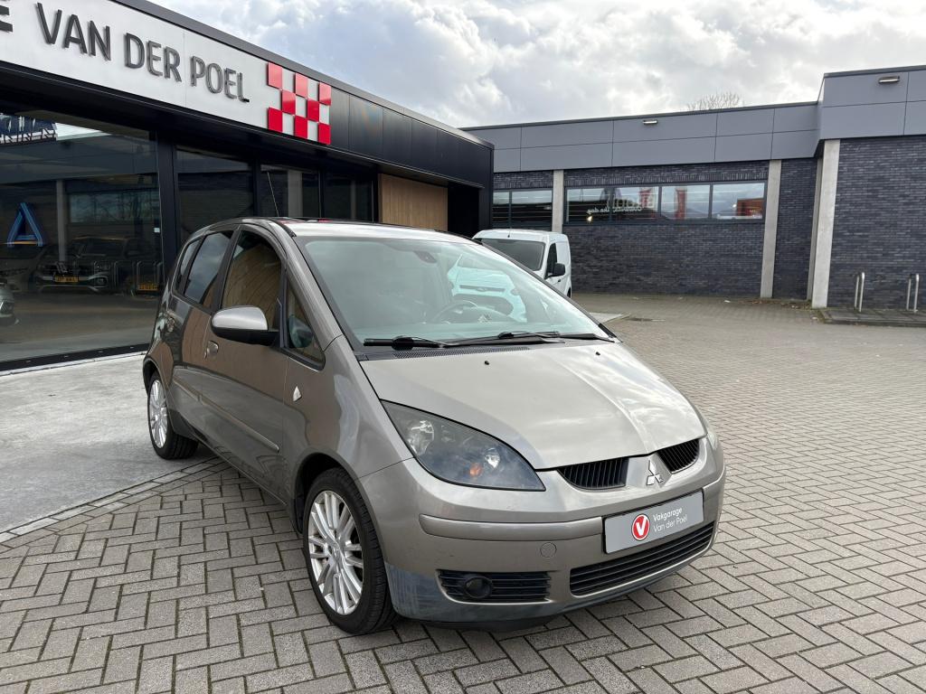 Mitsubishi Colt 1.5 sky