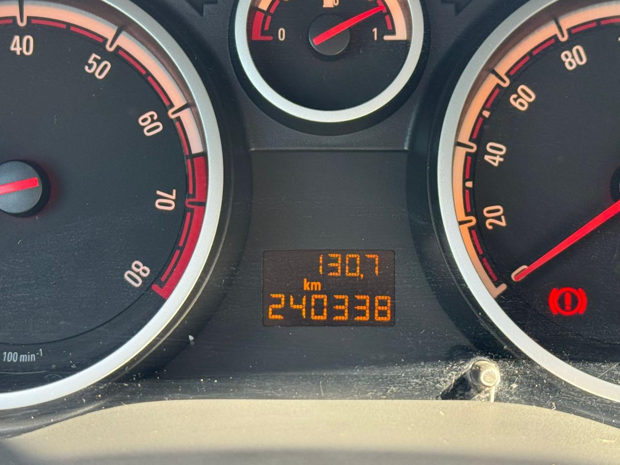 Opel corsa bj 2009 1850 euro