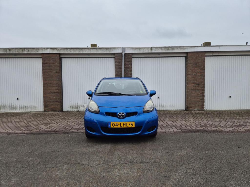 Toyota Aygo 1.0-12v comfort / origineel nl / 5-deurs / airco