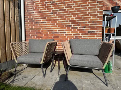 2 lounge stoelen