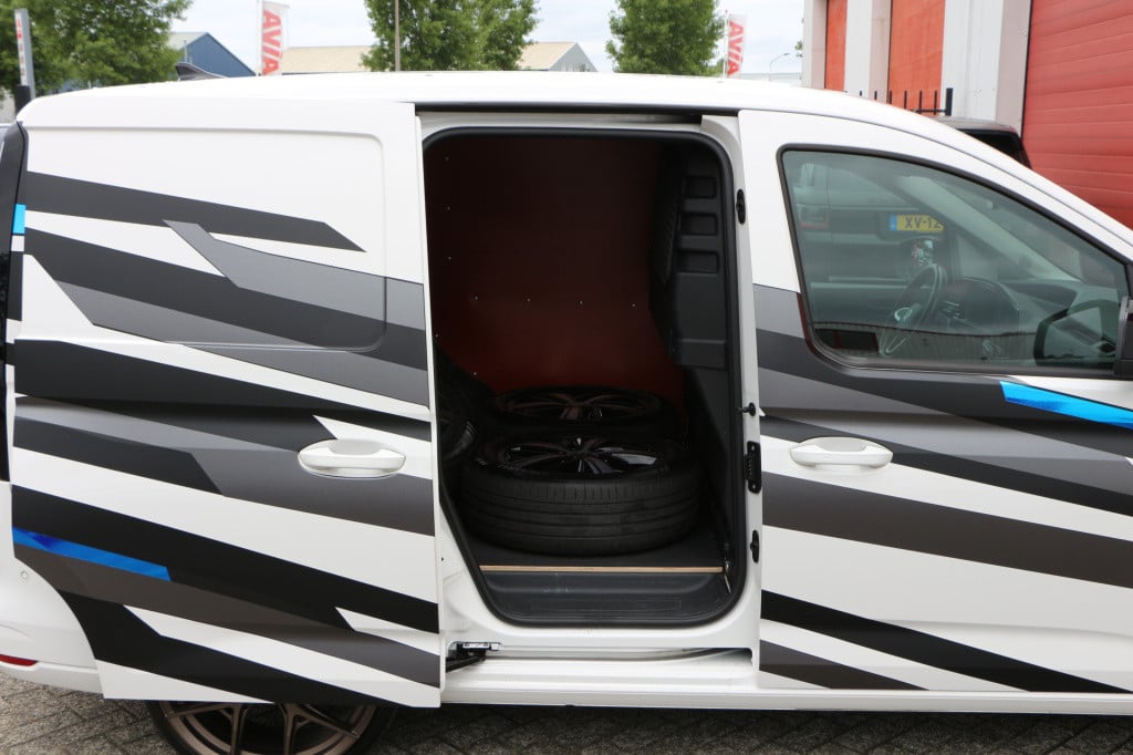 Volkswagen Caddy cargo 2.0 tdi 1st edition | full options | 20 inch vossen