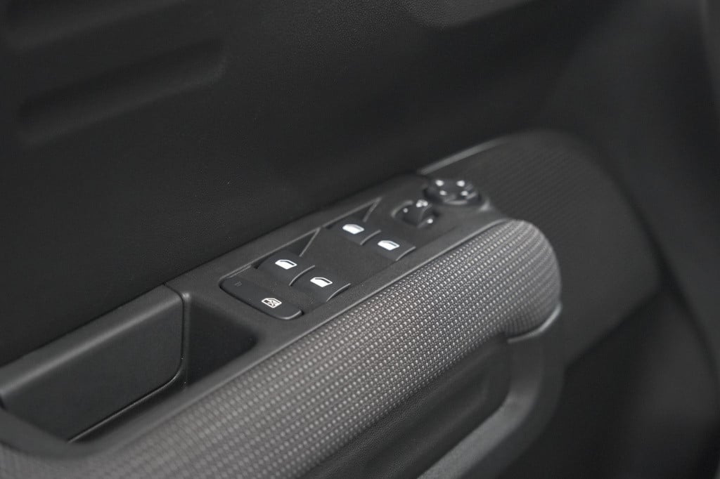 Citroen C3 Aircross puretech 130 eat6 max | camera | apple carplay | parkee
