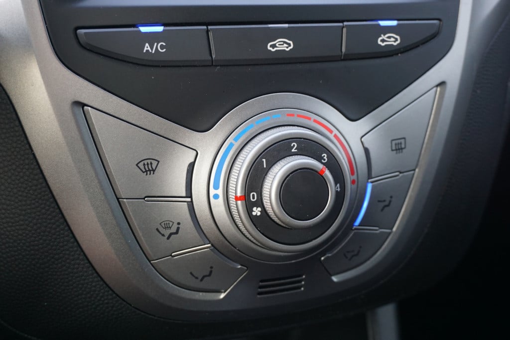 Hyundai Ix20 1.4i i-magine airco / navi / camera / cruise / trekhaak / park