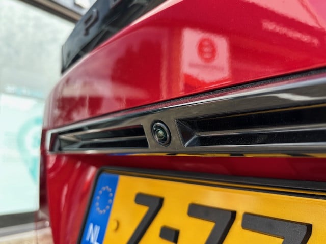 Peugeot 2008 allure 1.2 pt-100pk navigatie | apple carplay & android auto |