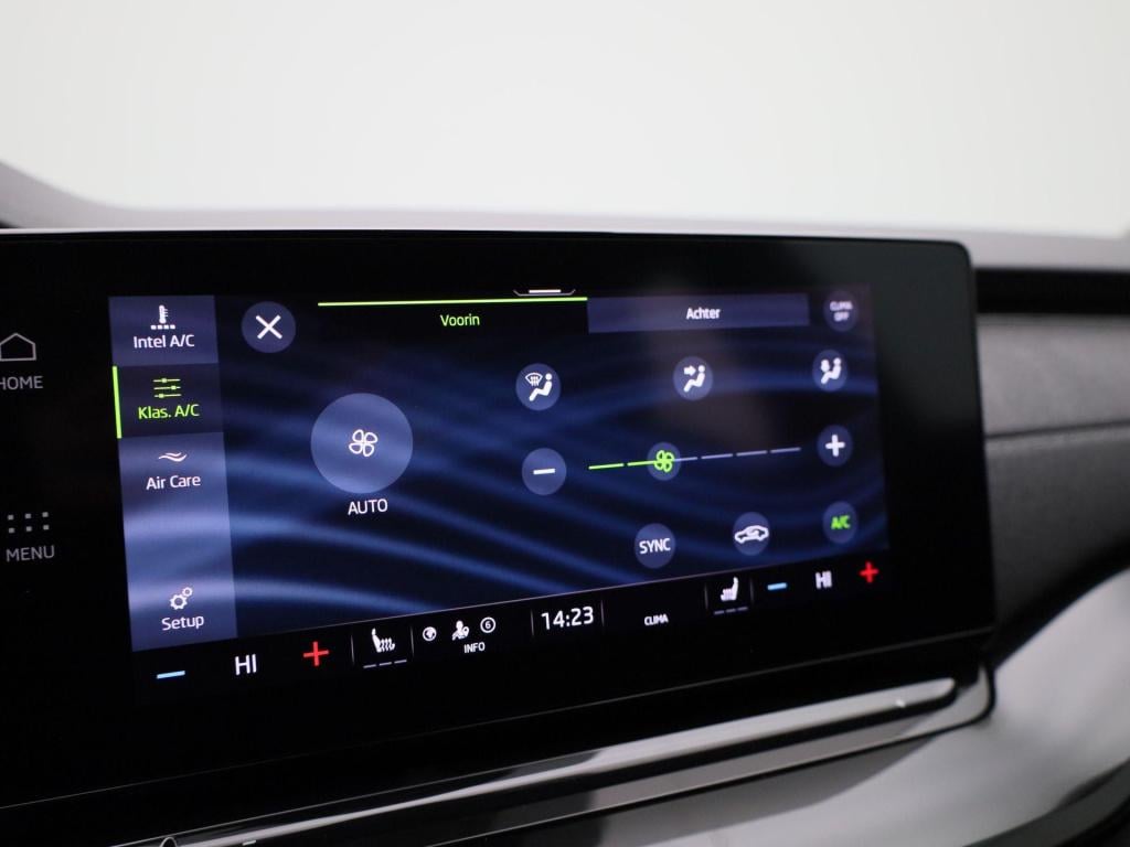 Skoda Octavia combi 1.5 e-tsi business edition plus | automaat | navigatie 