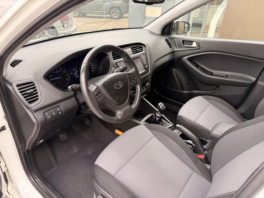 Hyundai I 20 1.0 t-gdi comfort | navigatie | cruise | camera | dealer onder