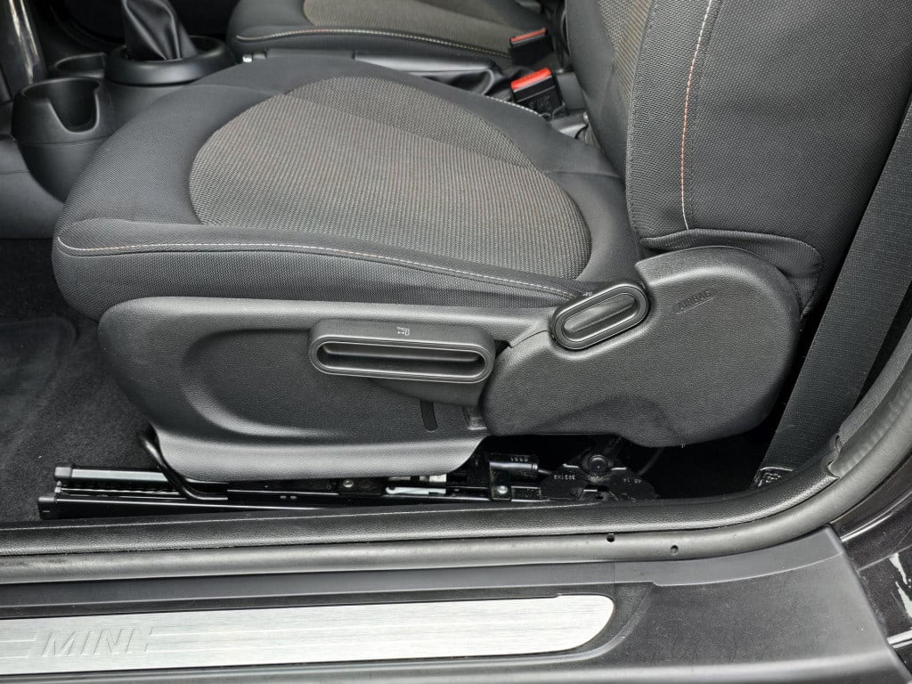 Mini One mini 1.2 salt business automaat