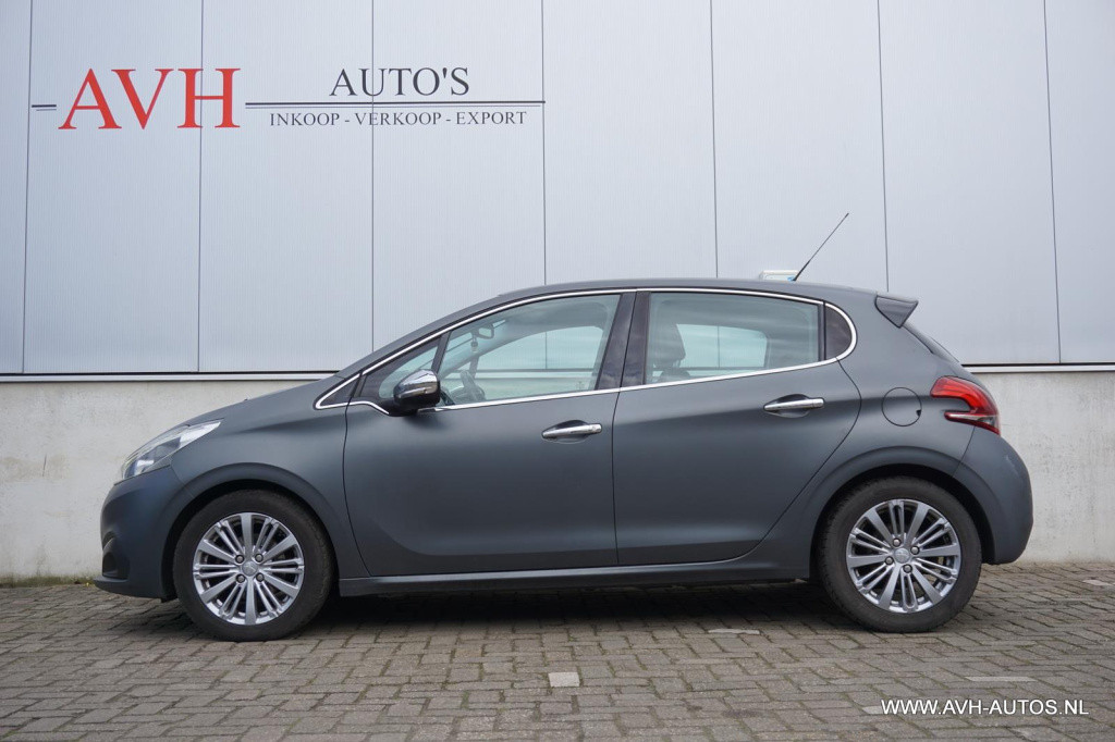 Peugeot 208 1.6 bluehdi blue lease executive, lesauto!