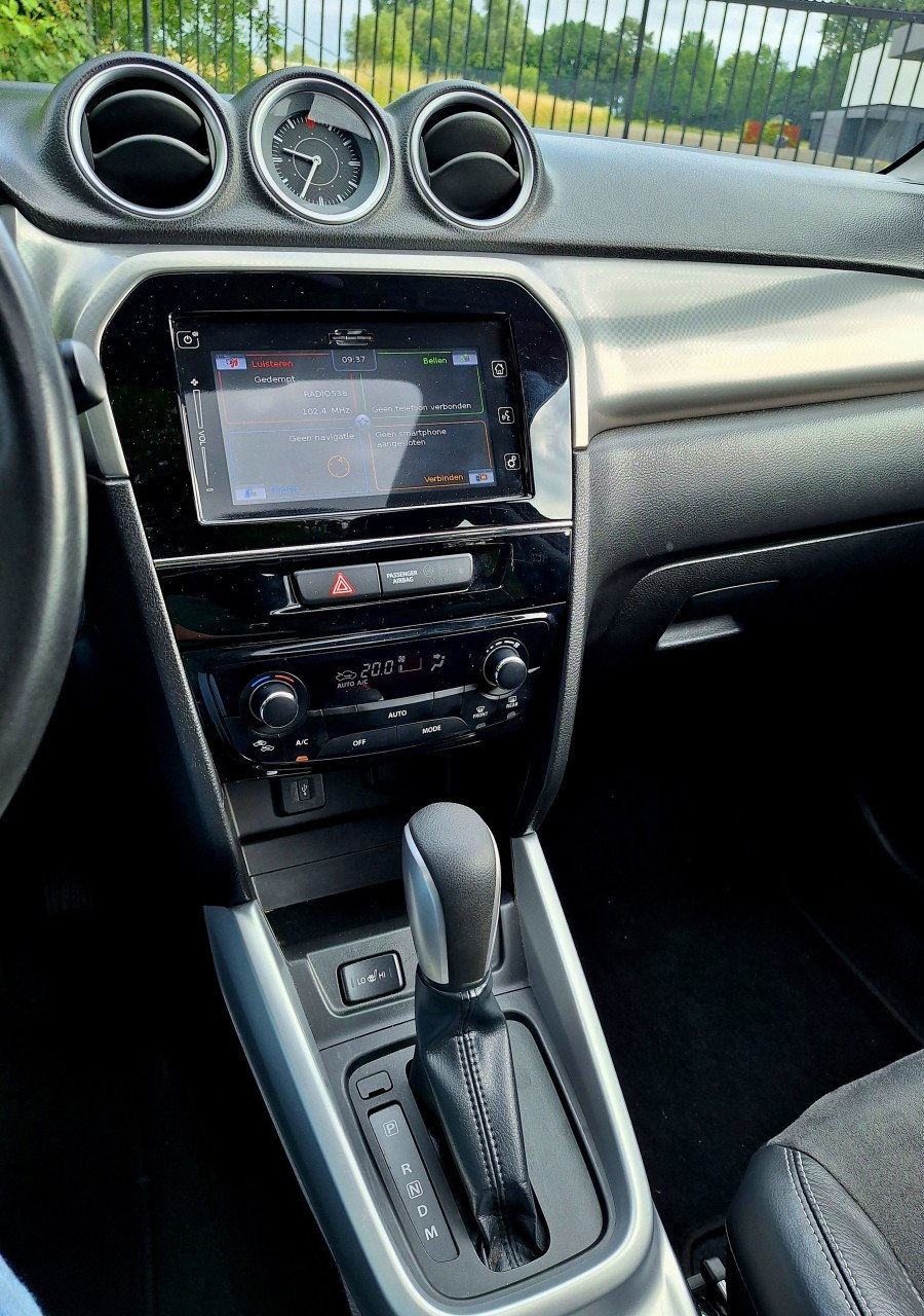 Suzuki Vitara 1.6 High Executive Automaat